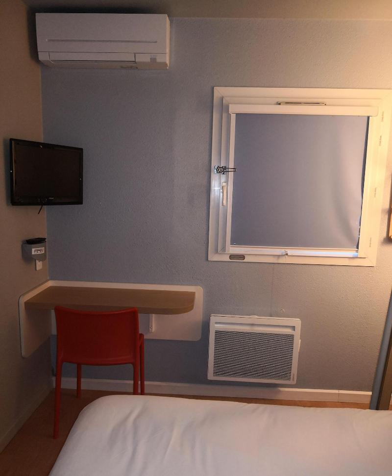 Ibis Budget Cergy St Christophe Esterno foto