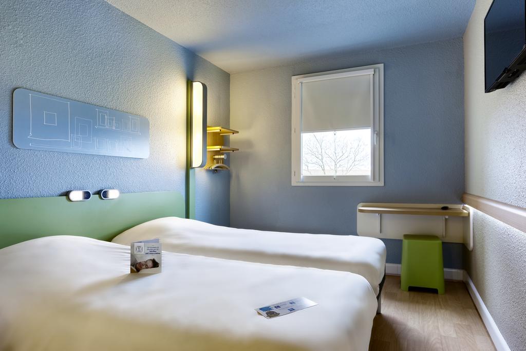 Ibis Budget Cergy St Christophe Esterno foto